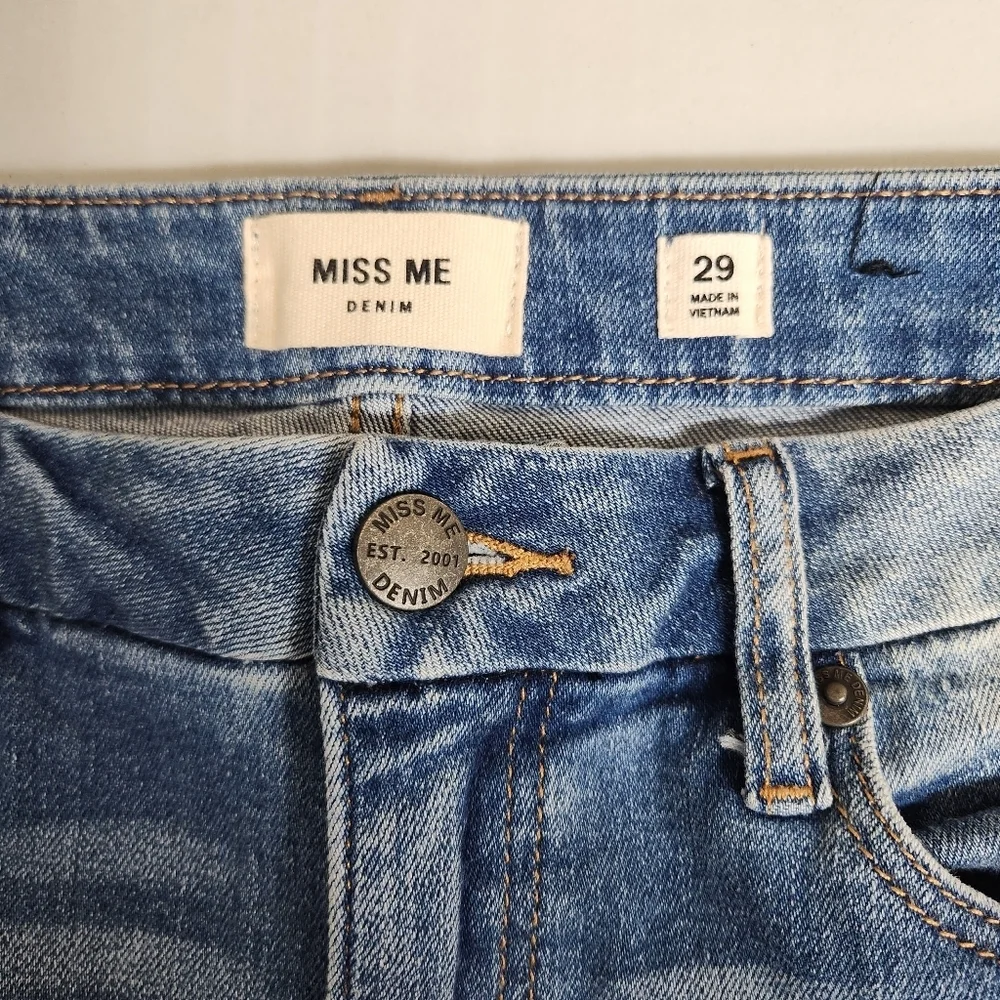Miss Me Womens |29| Mid Rise M2207CF Crop Flare Fray Jeans